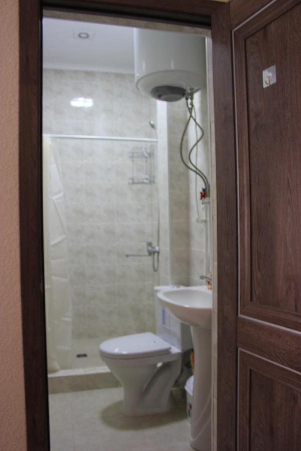 Kochkor Uz-Anar Guest House מראה חיצוני תמונה