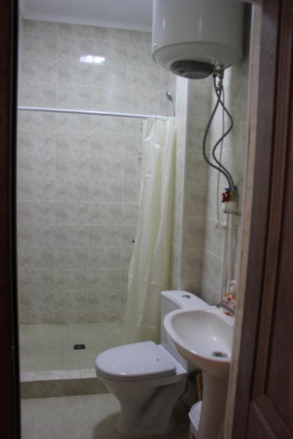 Kochkor Uz-Anar Guest House מראה חיצוני תמונה
