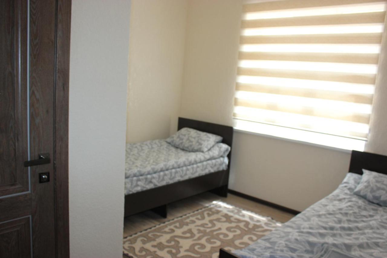 Kochkor Uz-Anar Guest House מראה חיצוני תמונה