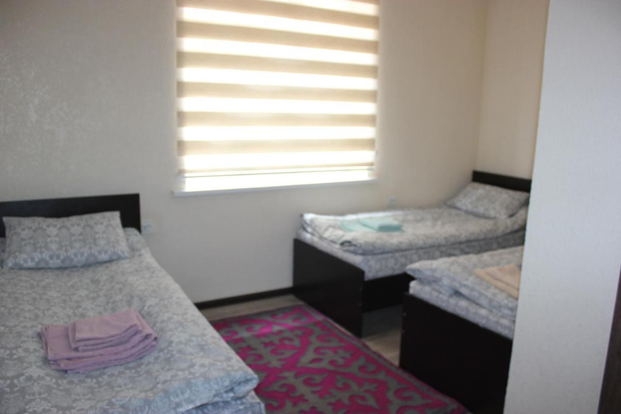 Kochkor Uz-Anar Guest House מראה חיצוני תמונה