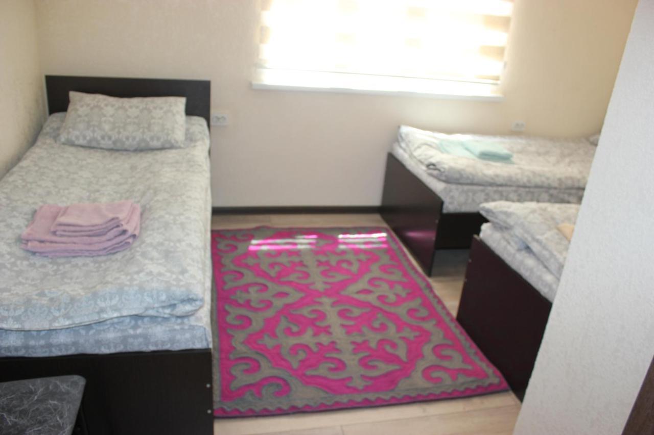 Kochkor Uz-Anar Guest House מראה חיצוני תמונה